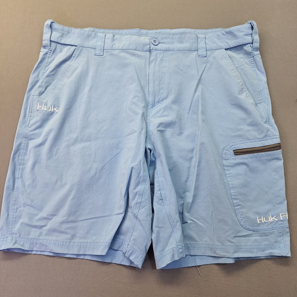 Huk Fishing Performance Shorts Mens XXL Light Blue Zipper Pockets Breathable